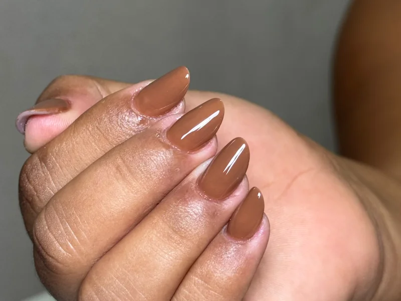 Alongamento com esmaltação em gel